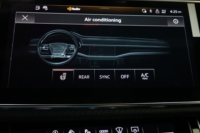 Audi RS Q8 performance Thumbnail Image 217