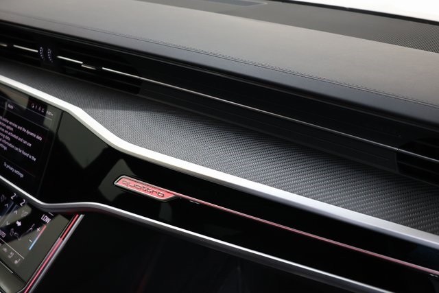 Audi RS 6 Thumbnail Image 220