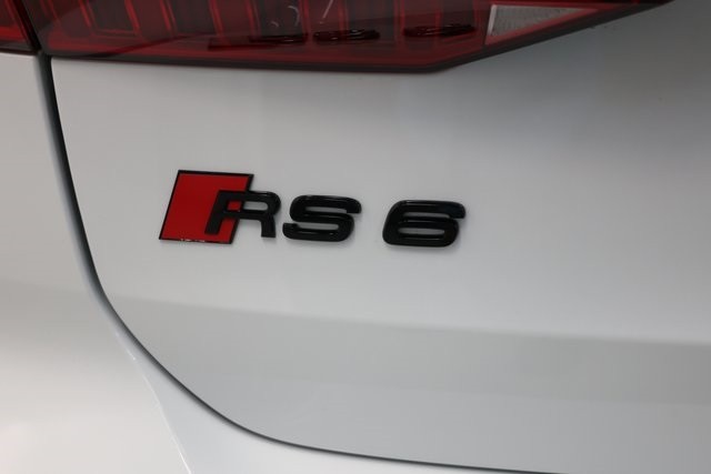 Audi RS 6 Thumbnail Image 197