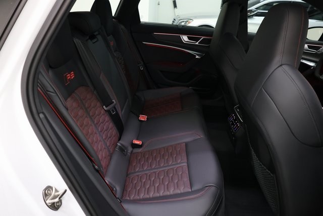 Audi RS 6 Thumbnail Image 208