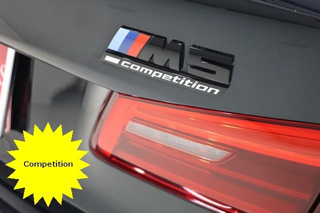 BMW M5 Thumbnail Image 106