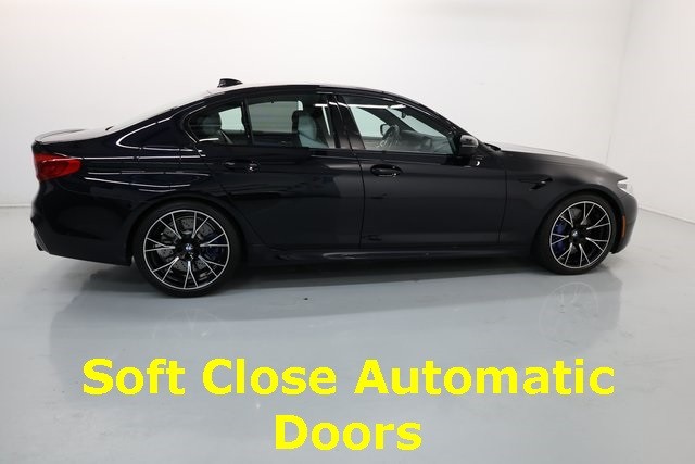 BMW M5 Thumbnail Image 133