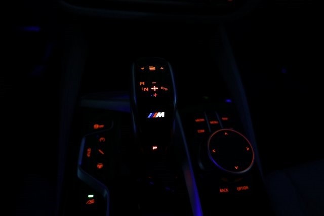 BMW M5 Thumbnail Image 200