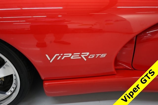 1997 Dodge Viper 10 GTS photo 3