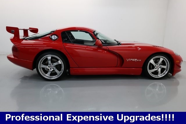 1997 Dodge Viper 10 GTS photo 4