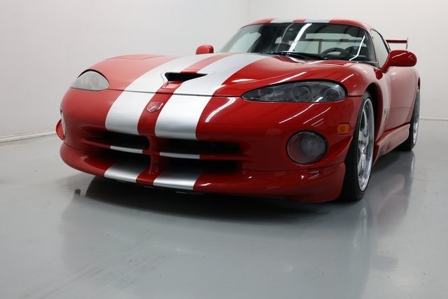 1997 Dodge Viper 10 GTS photo 30
