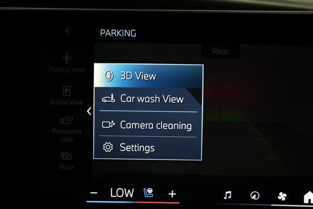 BMW 7 Series Vehicle Image 101