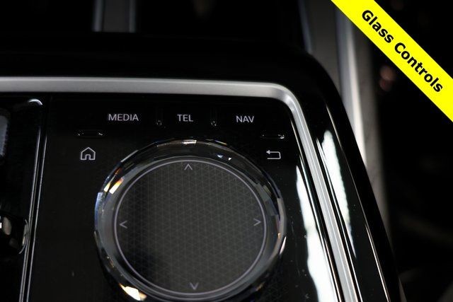 BMW 7 Series Vehicle Image 39