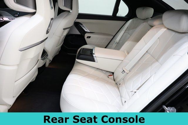 BMW 7 Series Vehicle Image 52