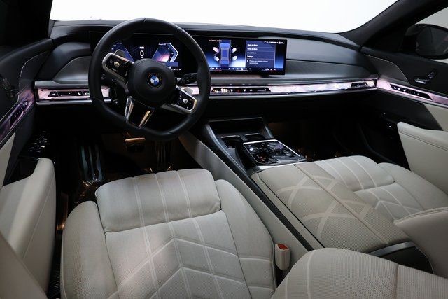 BMW 7 Series Vehicle Image 82