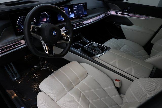 BMW 7 Series Vehicle Image 83