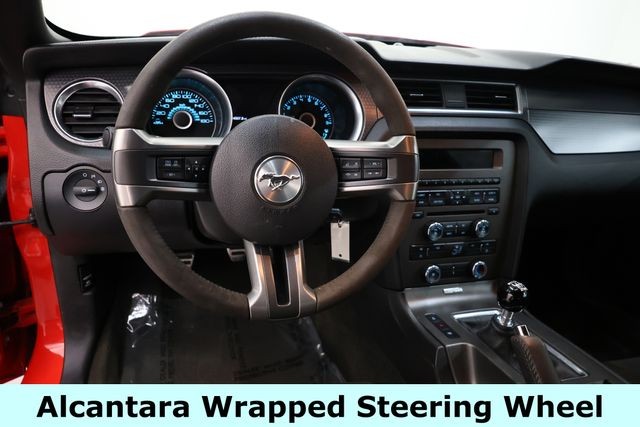Ford Mustang Vehicle Image 25