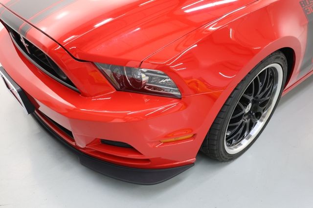 Ford Mustang Vehicle Image 31