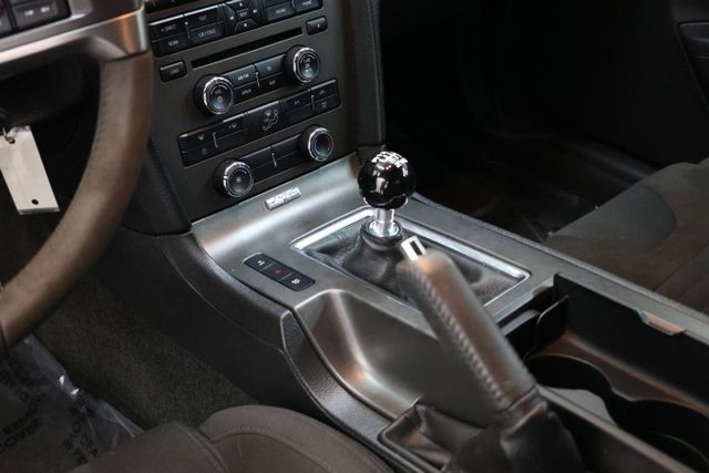 Ford Mustang Vehicle Image 76