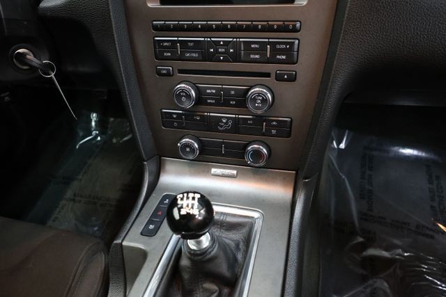 Ford Mustang Vehicle Image 77