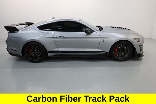 Ford Mustang Vehicle Image 03