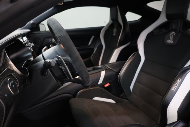 Ford Mustang Vehicle Image 75
