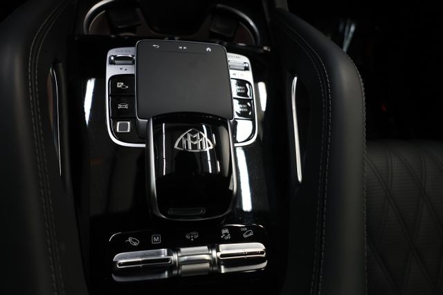 Mercedes-Benz GLS Vehicle Image 102