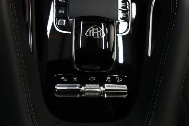 Mercedes-Benz GLS Vehicle Image 104