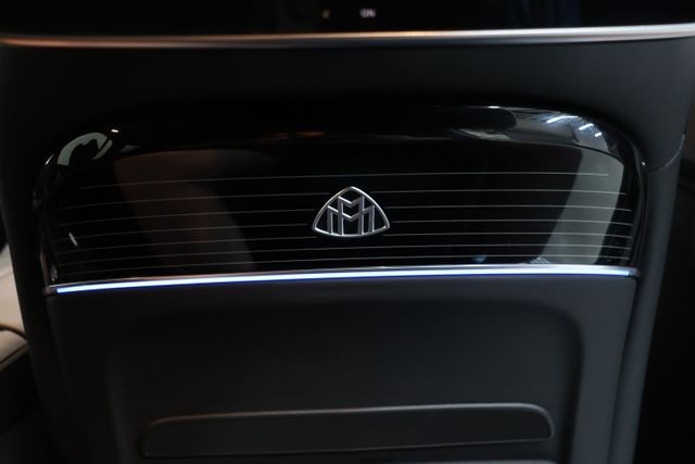 Mercedes-Benz GLS Vehicle Image 106