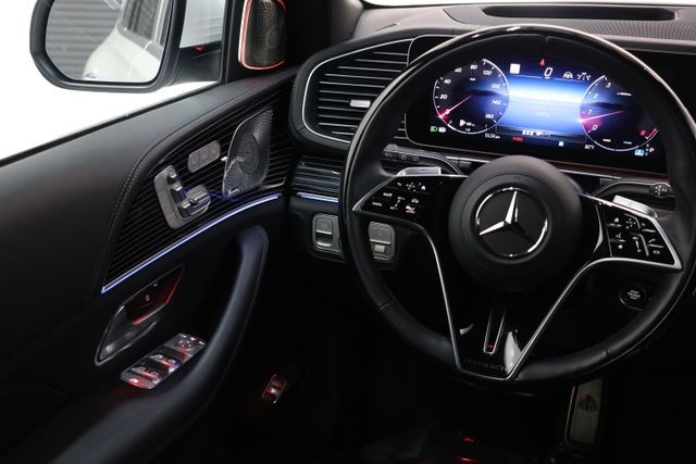 Mercedes-Benz GLS Vehicle Image 113
