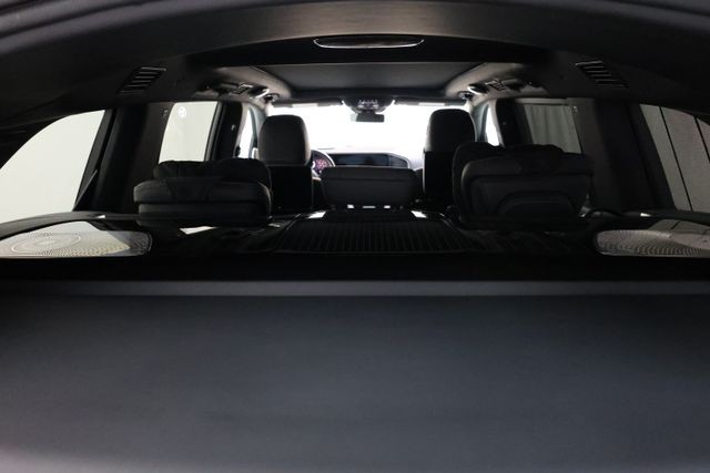 Mercedes-Benz GLS Vehicle Image 116