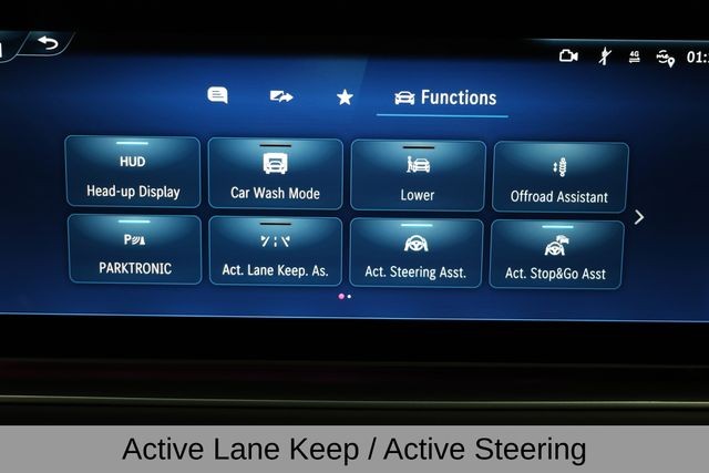 Mercedes-Benz GLS Vehicle Image 30