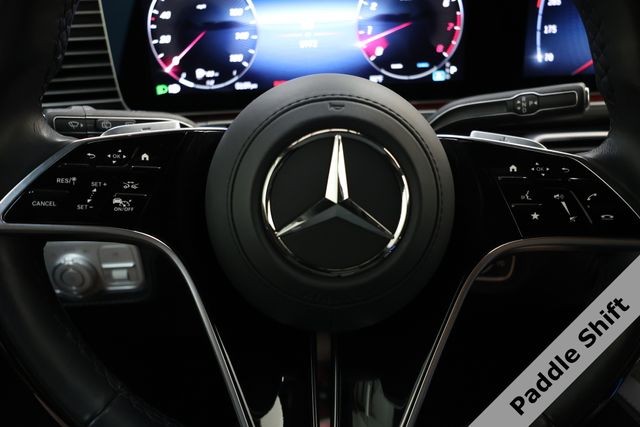 Mercedes-Benz GLS Vehicle Image 48