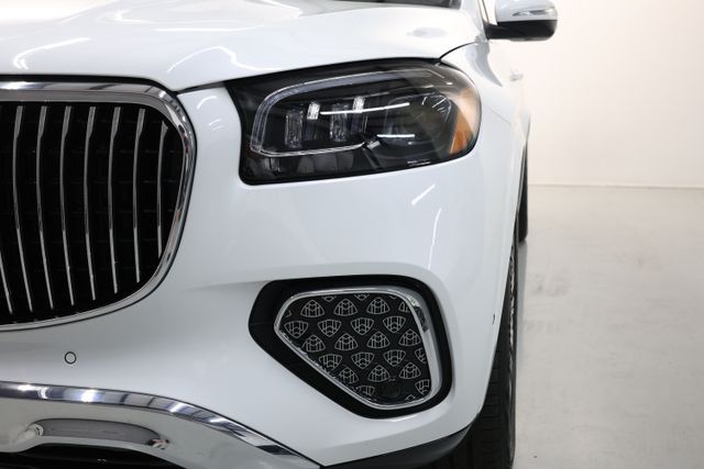 Mercedes-Benz GLS Vehicle Image 68