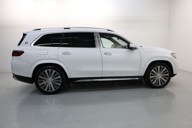 Mercedes-Benz GLS Vehicle Image 71