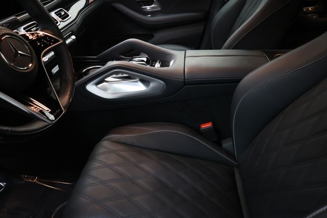 Mercedes-Benz GLS Vehicle Image 91