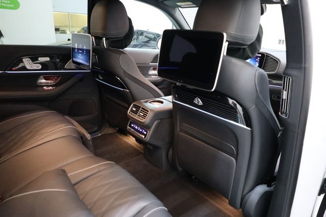Mercedes-Benz GLS Vehicle Image 95