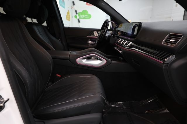 Mercedes-Benz GLS Vehicle Image 97