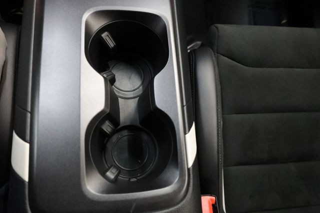 Ford Mustang Vehicle Image 92