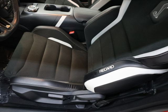 Ford Mustang Vehicle Image 95