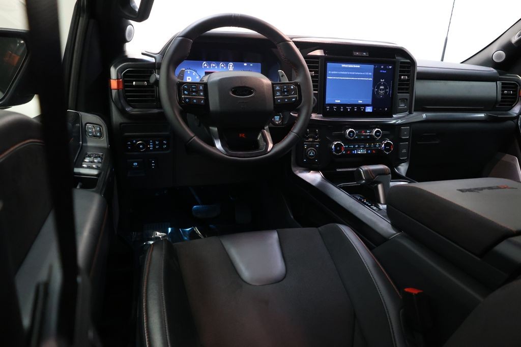 Ford F-150 Vehicle Full-screen Gallery Image 101