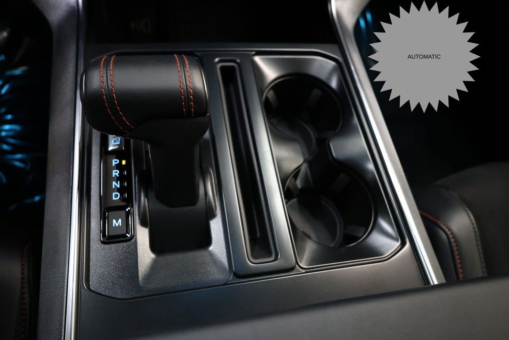 Ford F-150 Vehicle Full-screen Gallery Image 26