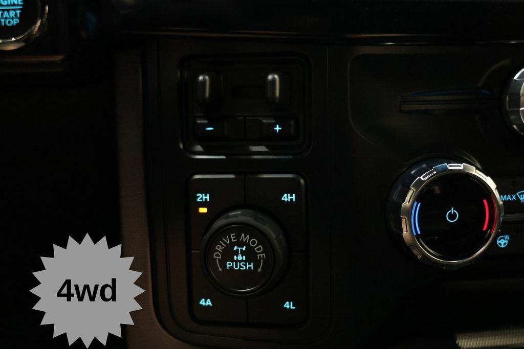Ford F-150 Vehicle Full-screen Gallery Image 28