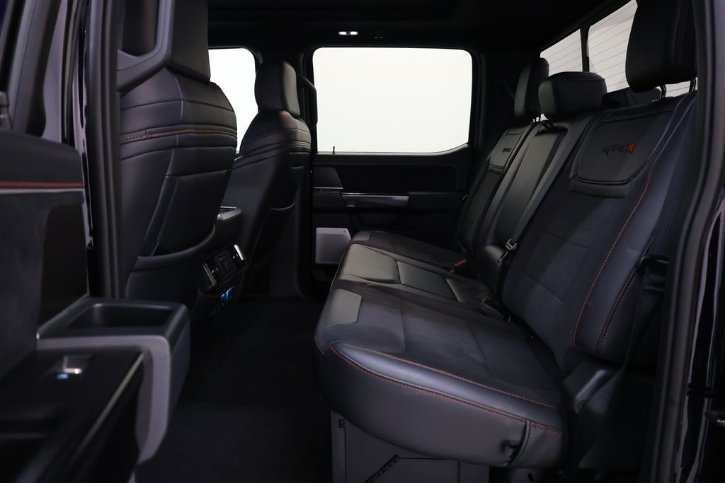 Ford F-150 Vehicle Full-screen Gallery Image 90