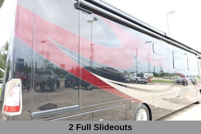Fleetwood Discovery LXE Vehicle Full-screen Gallery Image 48