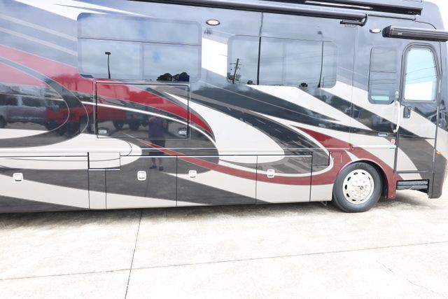 Fleetwood Discovery LXE Vehicle Full-screen Gallery Image 62