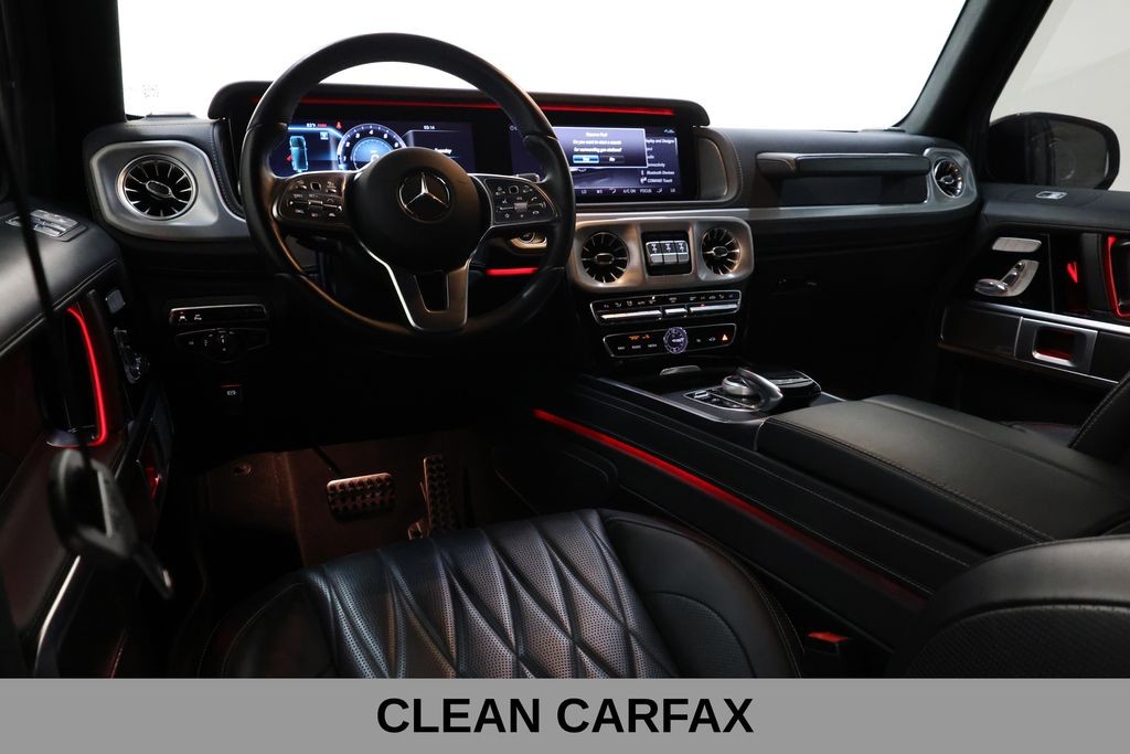 Mercedes-Benz G-Class Vehicle Full-screen Gallery Image 10