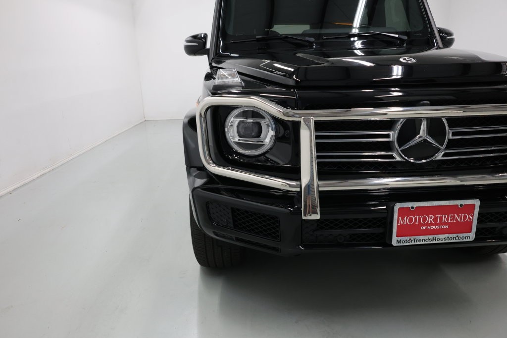 Mercedes-Benz G-Class Vehicle Full-screen Gallery Image 53