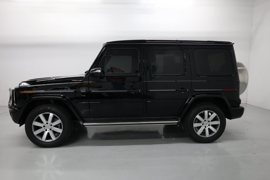 Mercedes-Benz G-Class Vehicle Full-screen Gallery Image 55