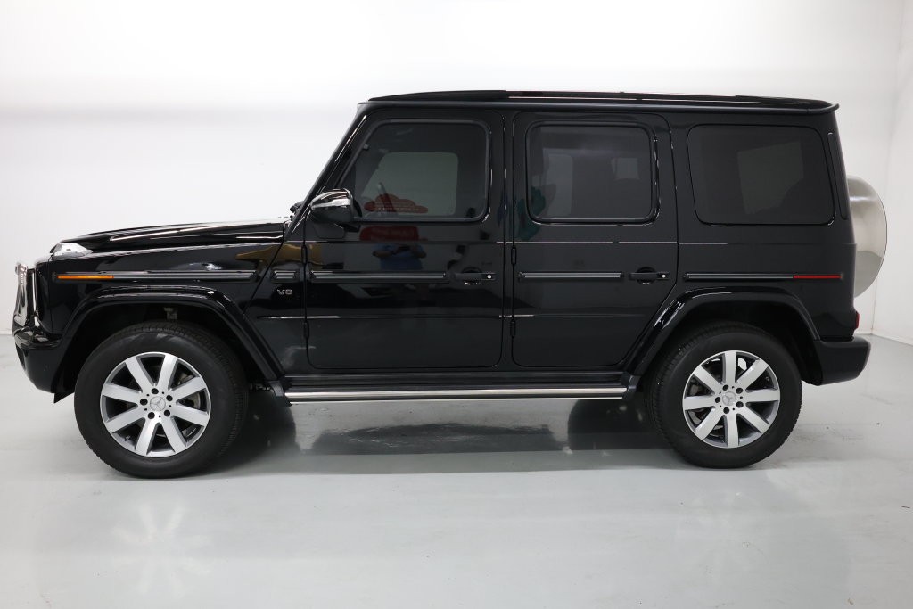 Mercedes-Benz G-Class Vehicle Full-screen Gallery Image 57