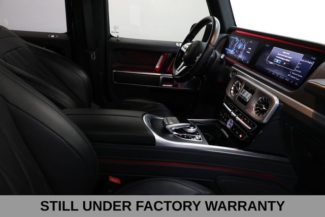 Mercedes-Benz G-Class Vehicle Image 15
