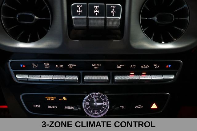 Mercedes-Benz G-Class Vehicle Image 29