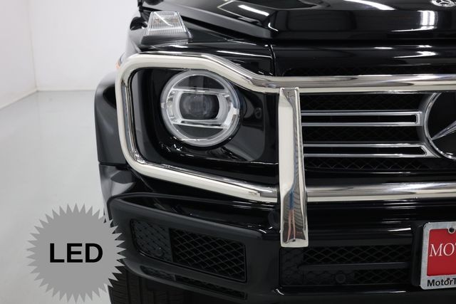 Mercedes-Benz G-Class Vehicle Image 41