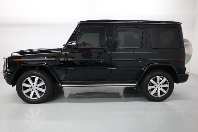 Mercedes-Benz G-Class Vehicle Image 57