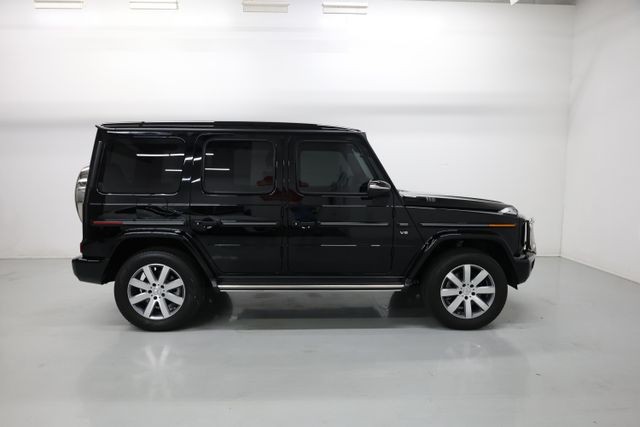 Mercedes-Benz G-Class Vehicle Image 58
